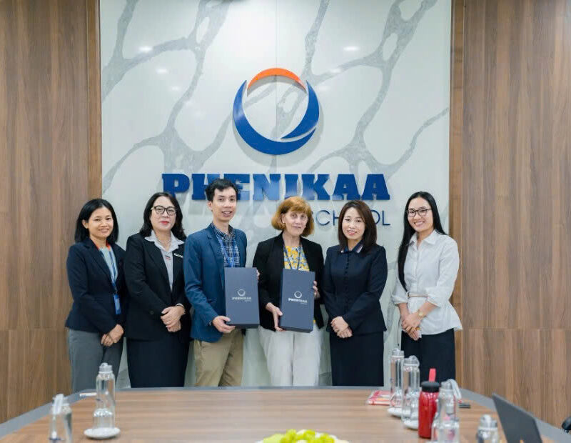 The working session not only opened up many meaningful cooperation opportunities but also affirmed the School's direction in promoting international cooperation, bringing diverse, high-quality, and valuable learning experiences for students and the teaching staff.