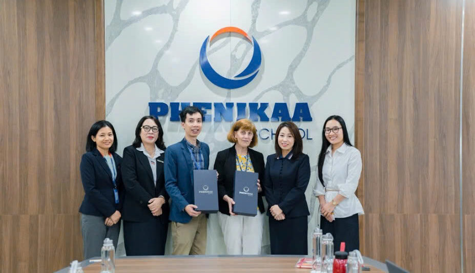 The working session not only opened up many meaningful cooperation opportunities but also affirmed the School's direction in promoting international cooperation, bringing diverse, high-quality, and valuable learning experiences for students and the teaching staff.