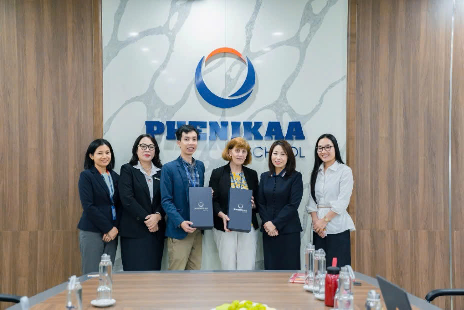 The working session not only opened up many meaningful cooperation opportunities but also affirmed the School's direction in promoting international cooperation, bringing diverse, high-quality, and valuable learning experiences for students and the teaching staff.